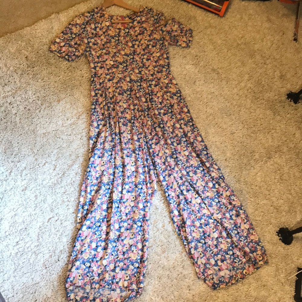 Vintage flowered one-piece romper